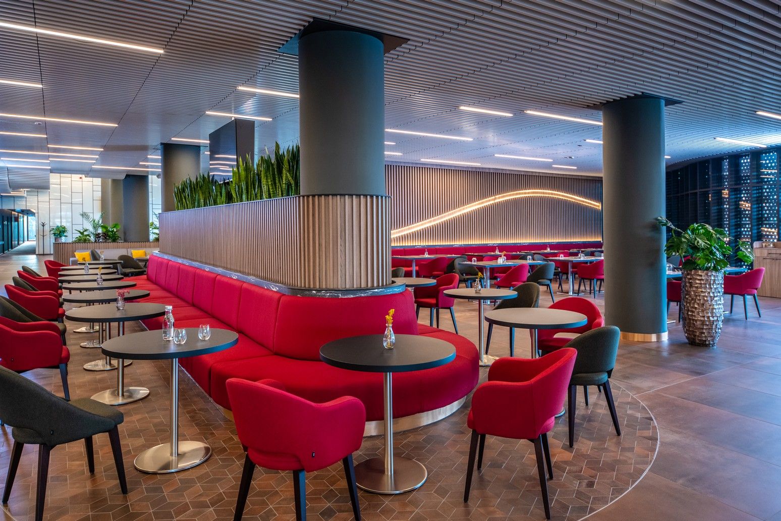 FLOW Hotel & Conference**** 6