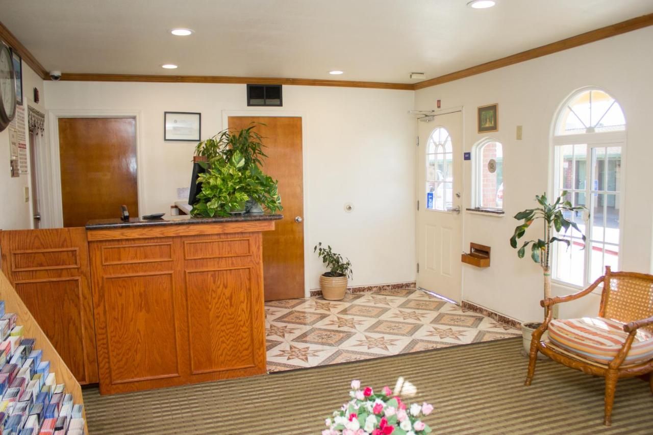 King's Rest Motel 10