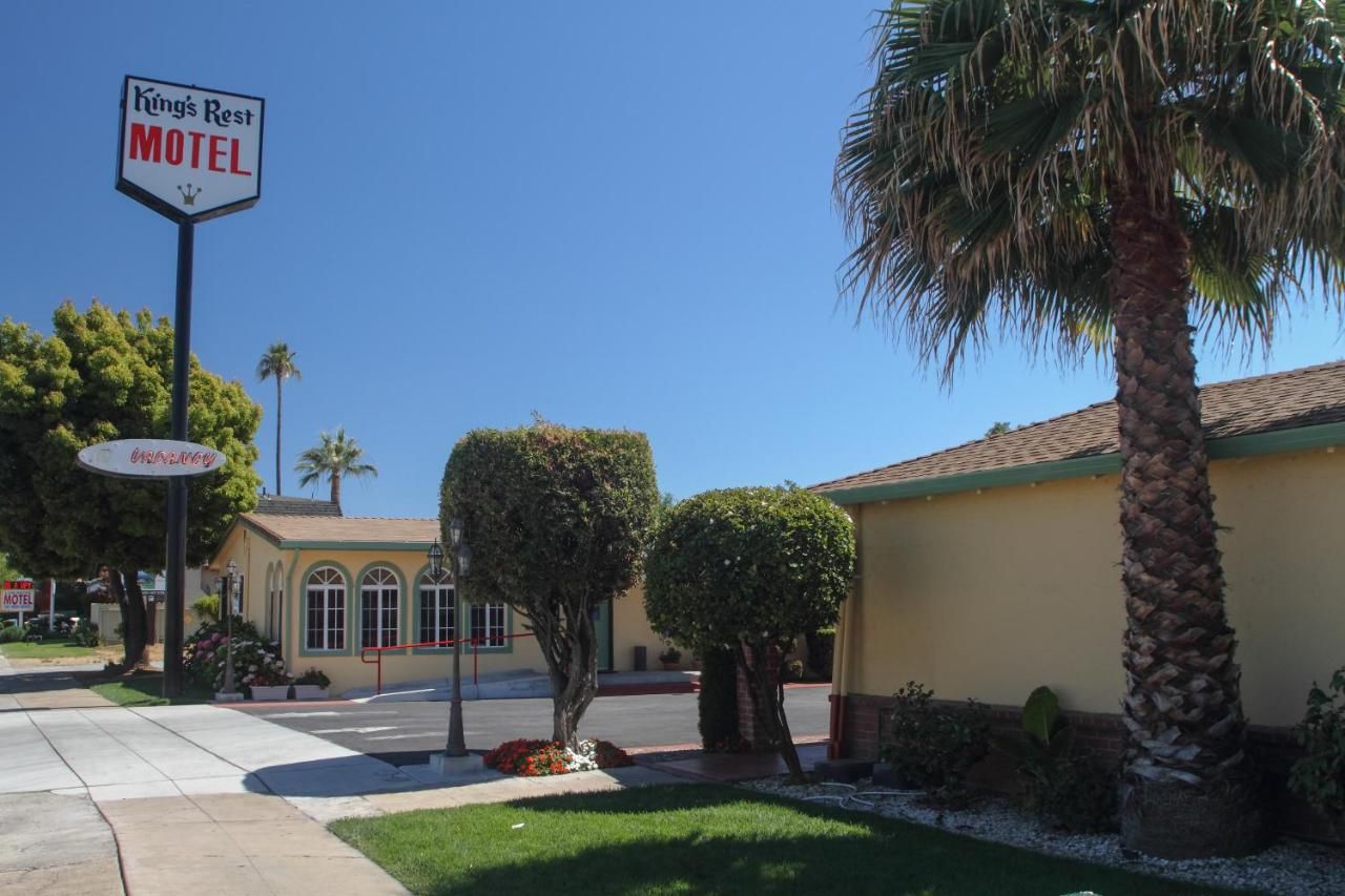 King's Rest Motel 8