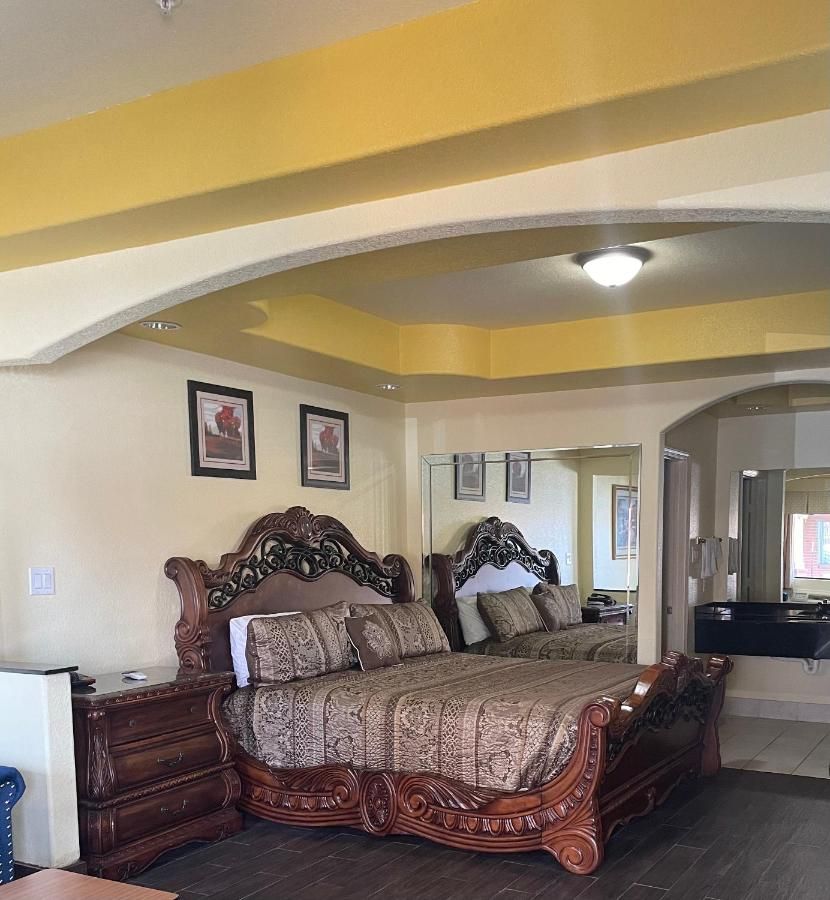 Raintree Inn and Suites 10