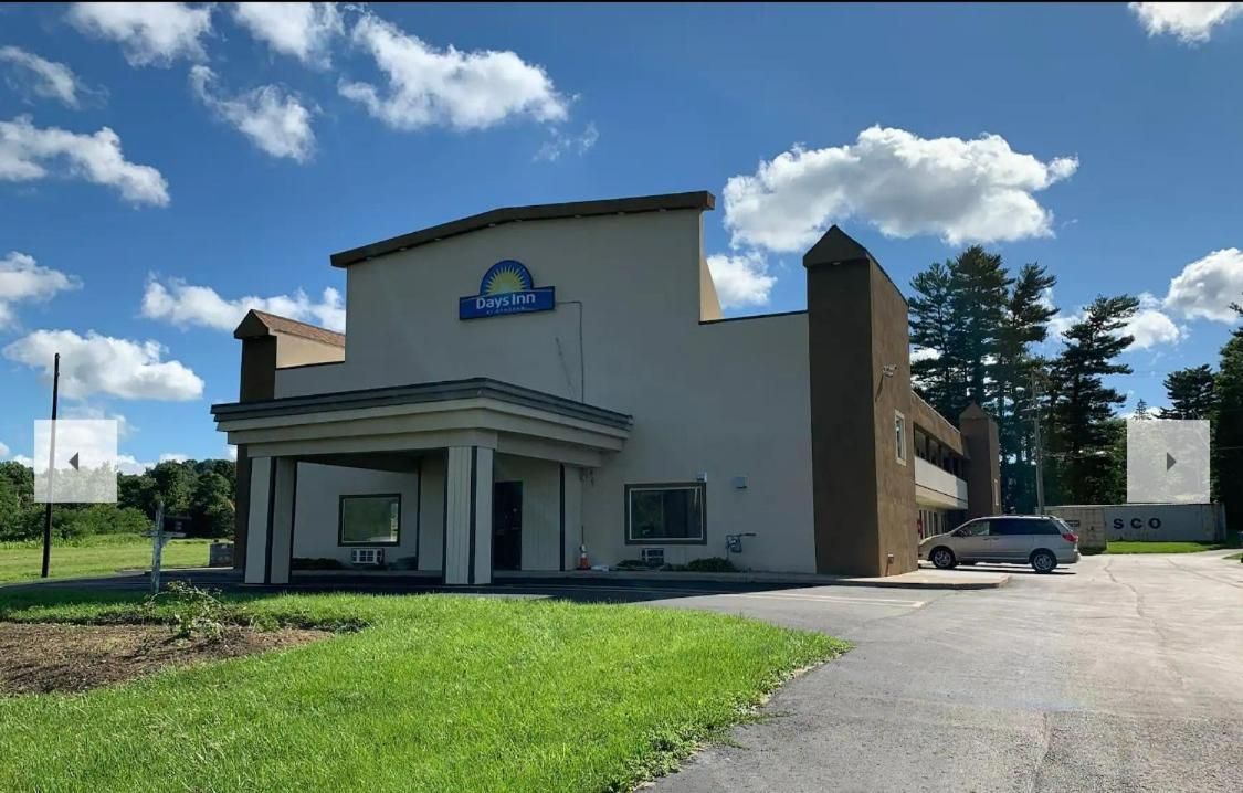 Days Inn by Wyndham Bellville Mansfield 7