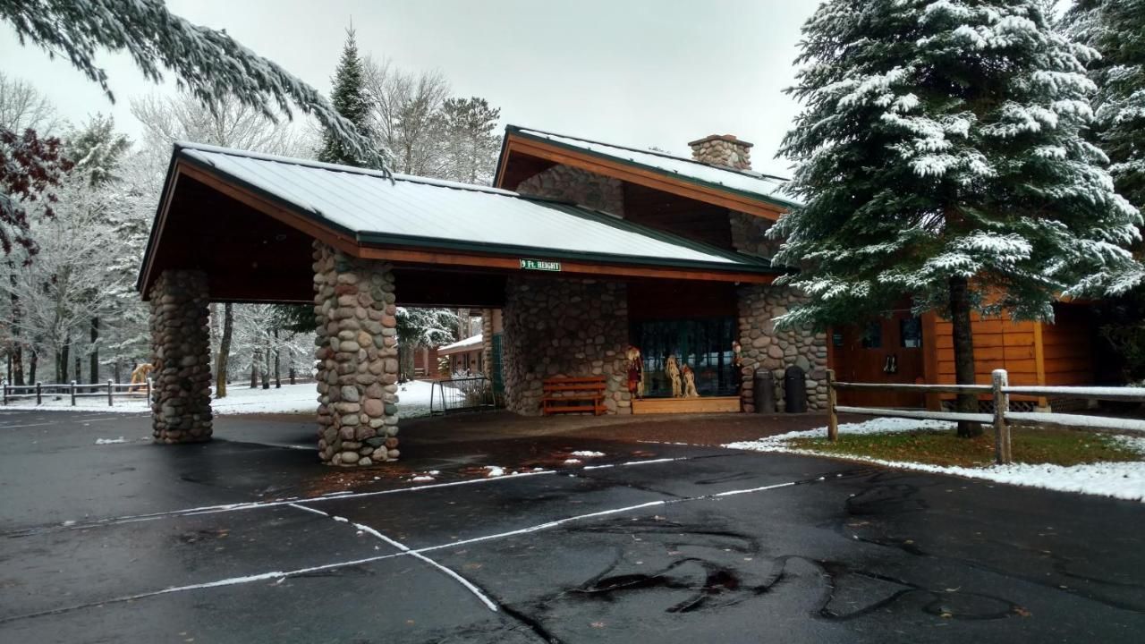 Whitetail Lodge 8