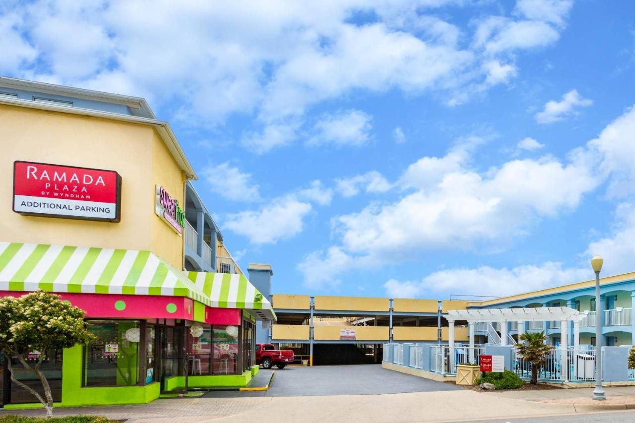 Ramada by Wyndham Virginia Beach 8