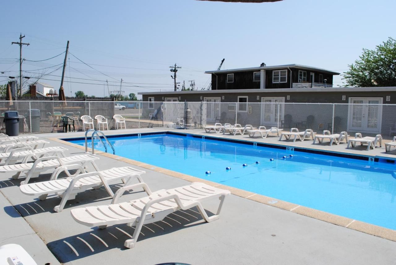 Shore Point Motel 6