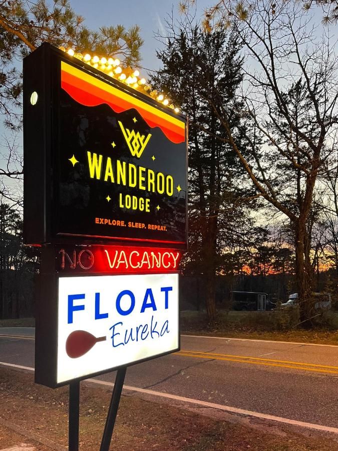 The Wanderoo Lodge 6