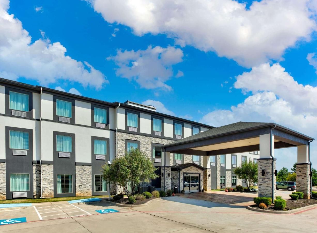 Wingate by Wyndham Longview North 7