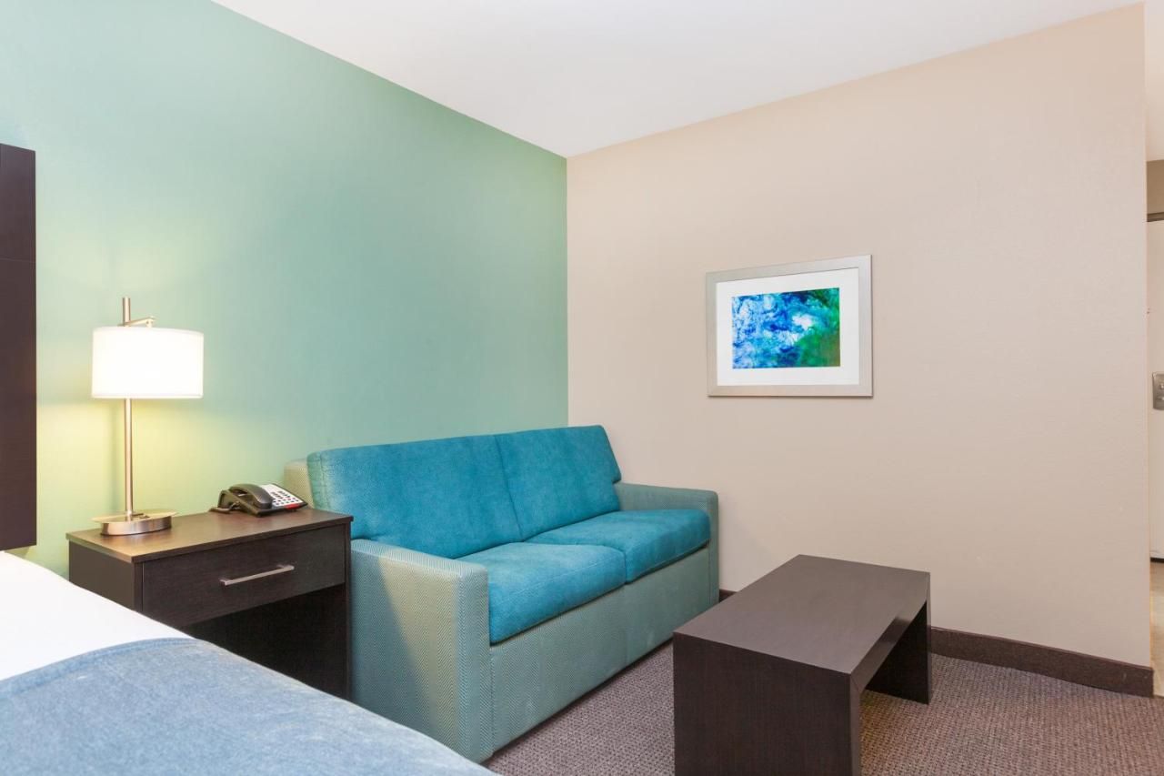 Baymont by Wyndham Midland Center 7