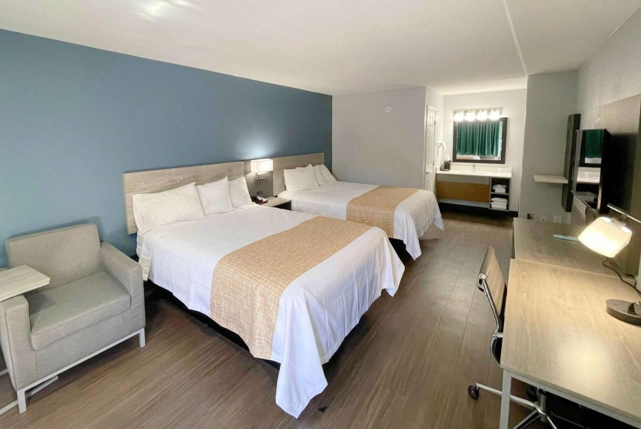 Travelodge by Wyndham Pigeon Forge Dollywood Lane 9