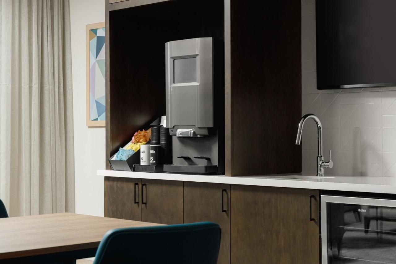 WaterWalk Extended Stay by Wyndham Huntsville 10