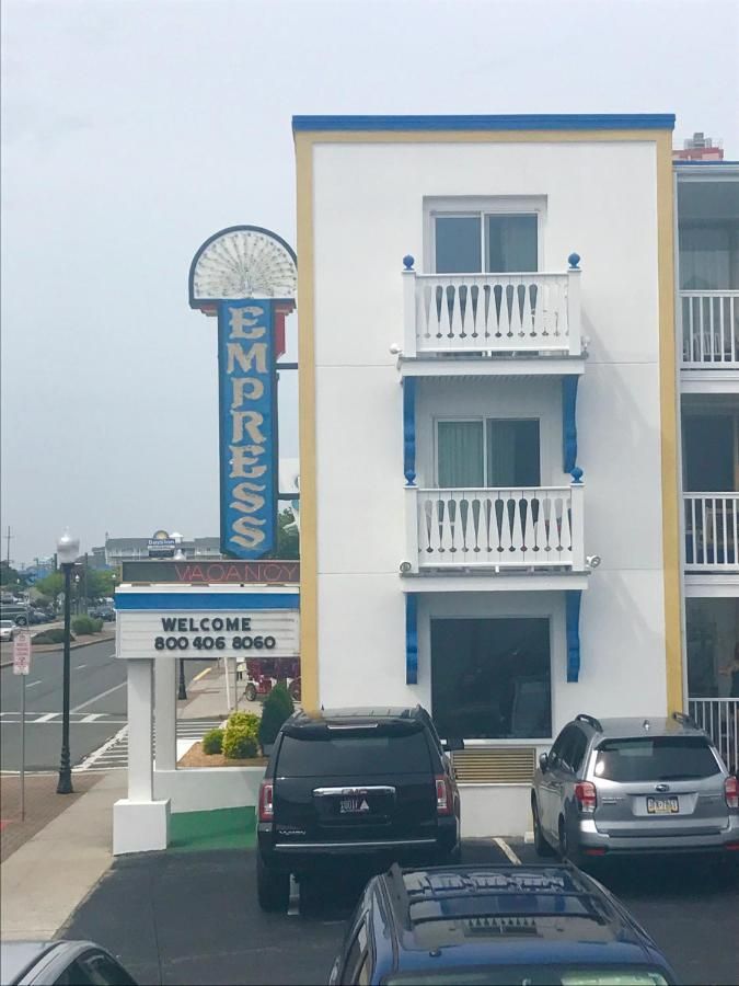 Empress Motel 6