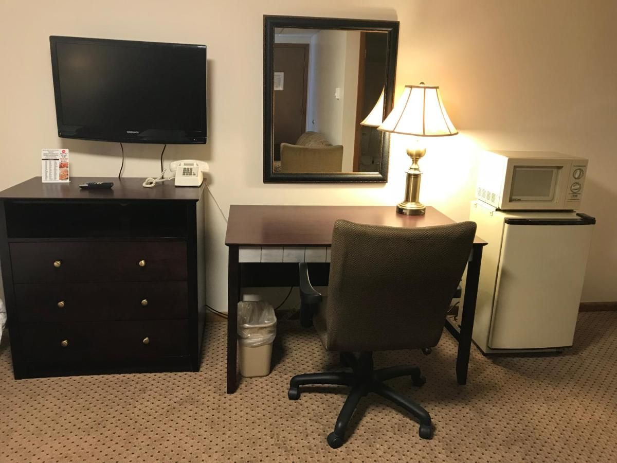 Brentwood Motor Inn 10