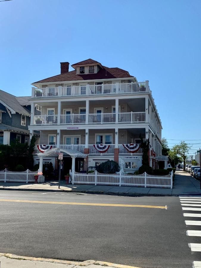 Ocean Manor 1100 Inn 6