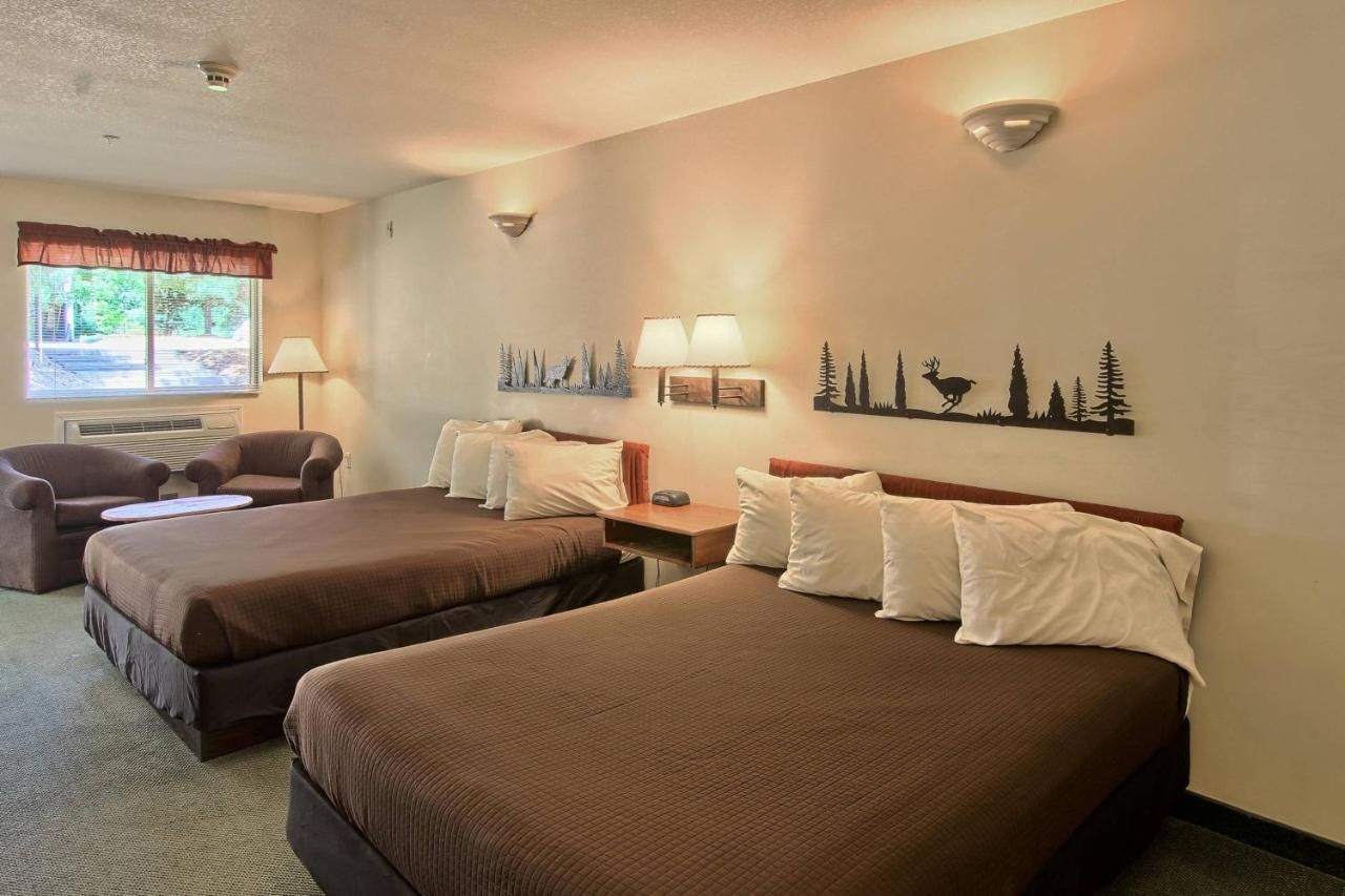 The Legend Cottage Inn 7