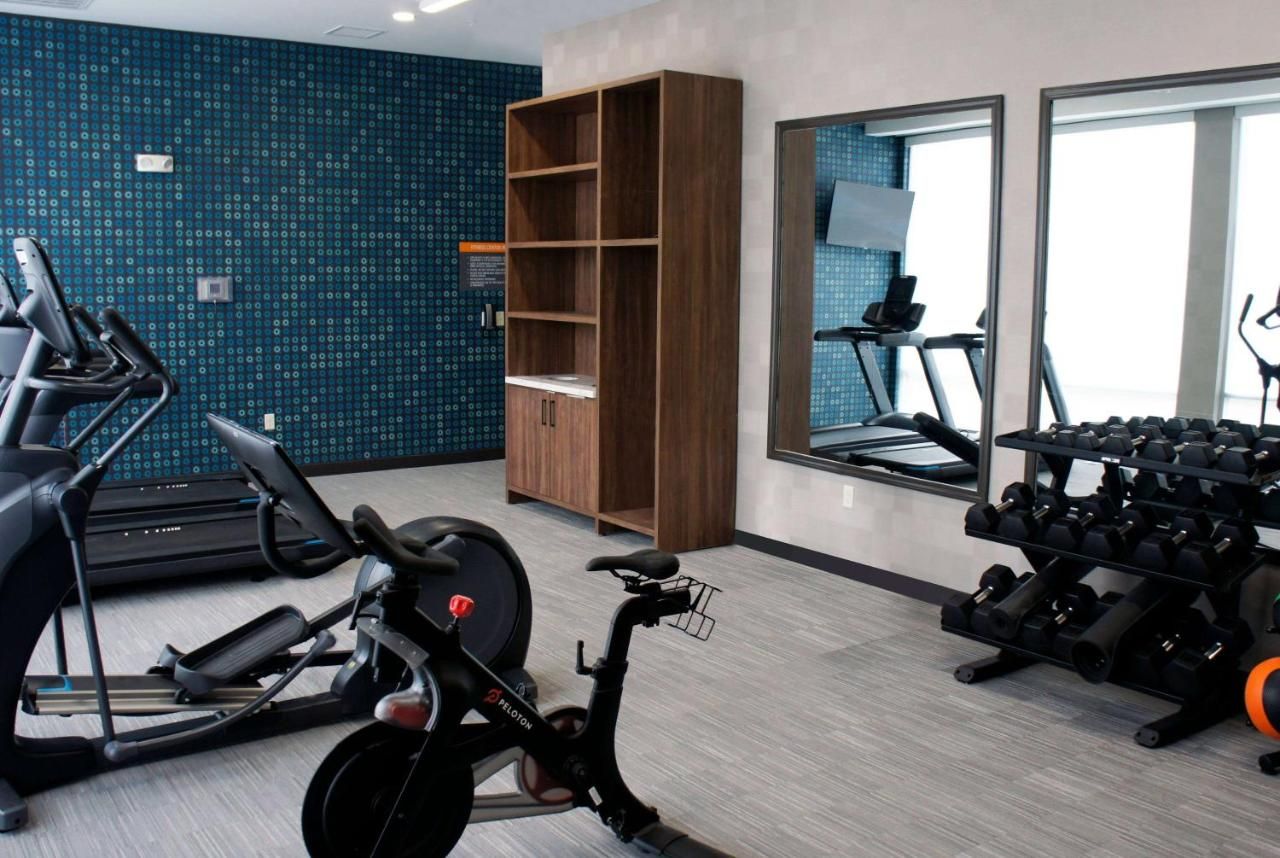 La Quinta Inn & Suites by Wyndham Manchester - Arnold AFB 9