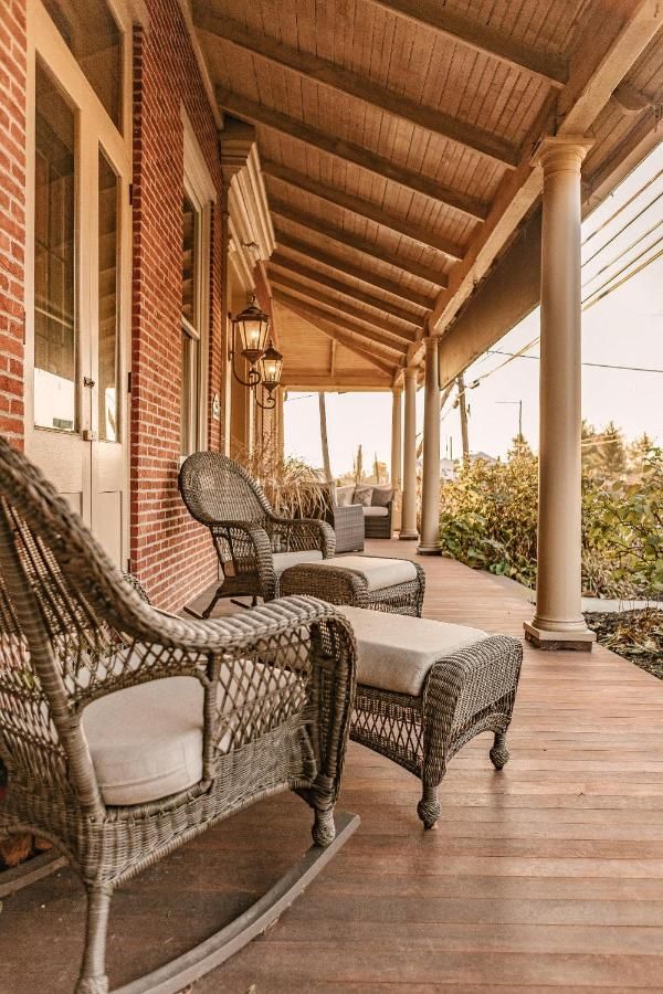The Londonderry Inn 10