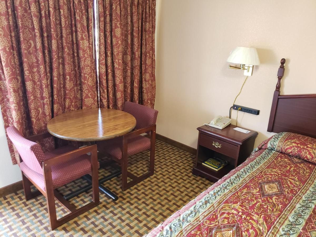 River Heights Motel 9