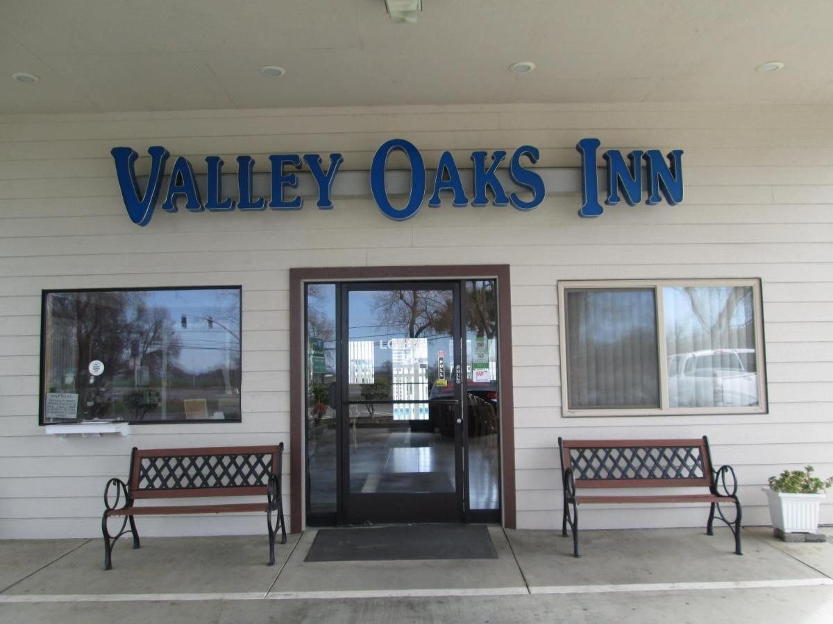 Valley Oaks Inn Woodland 8
