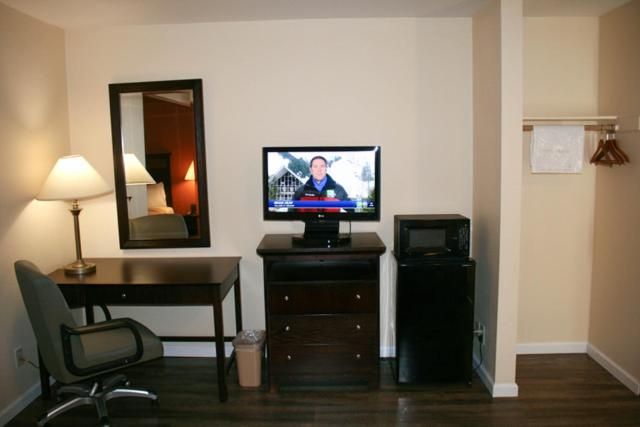 Valley Oaks Inn Woodland 6