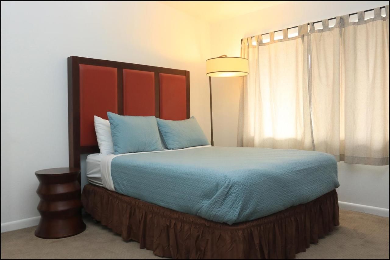 Antler Motel 10