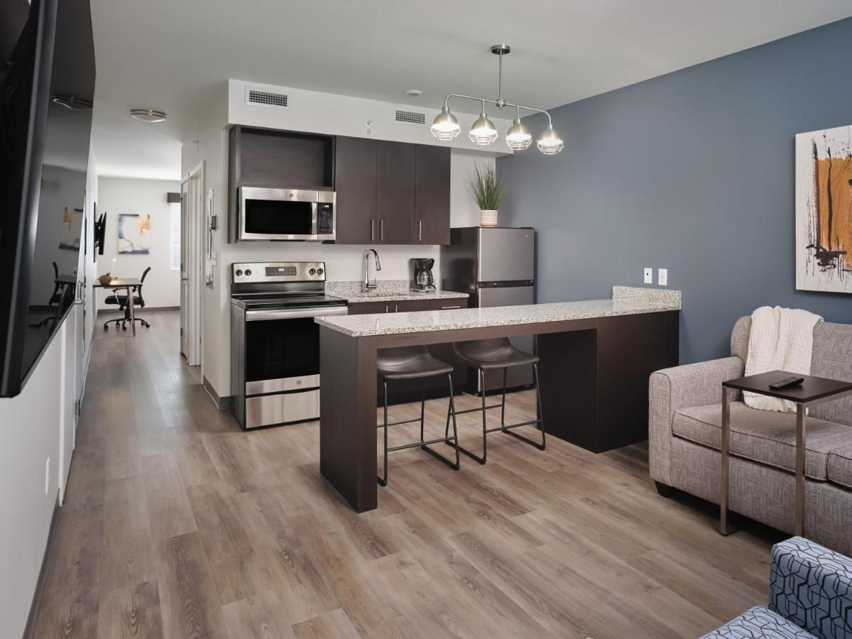 stayAPT Suites Port Arthur 6