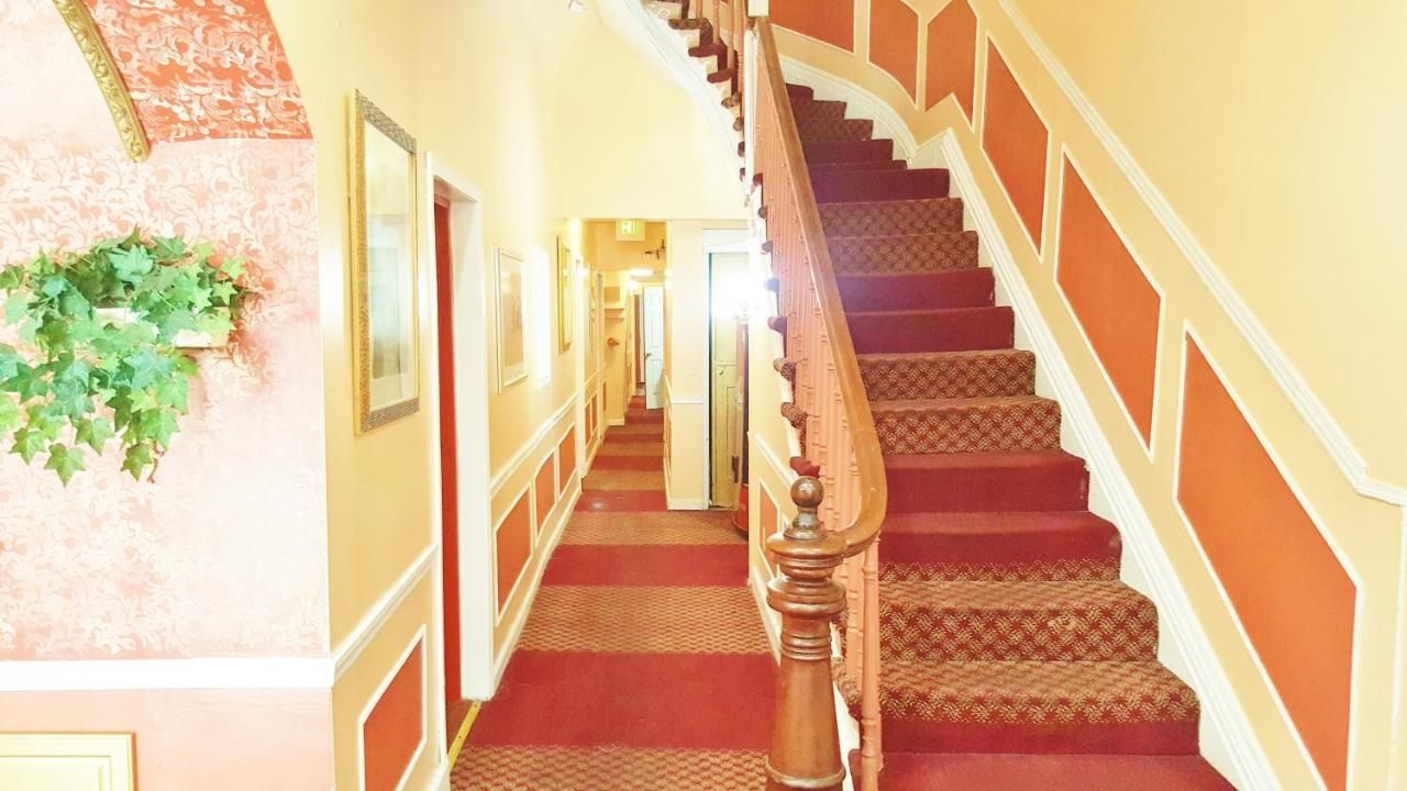 The Mt Vernon Inn 8
