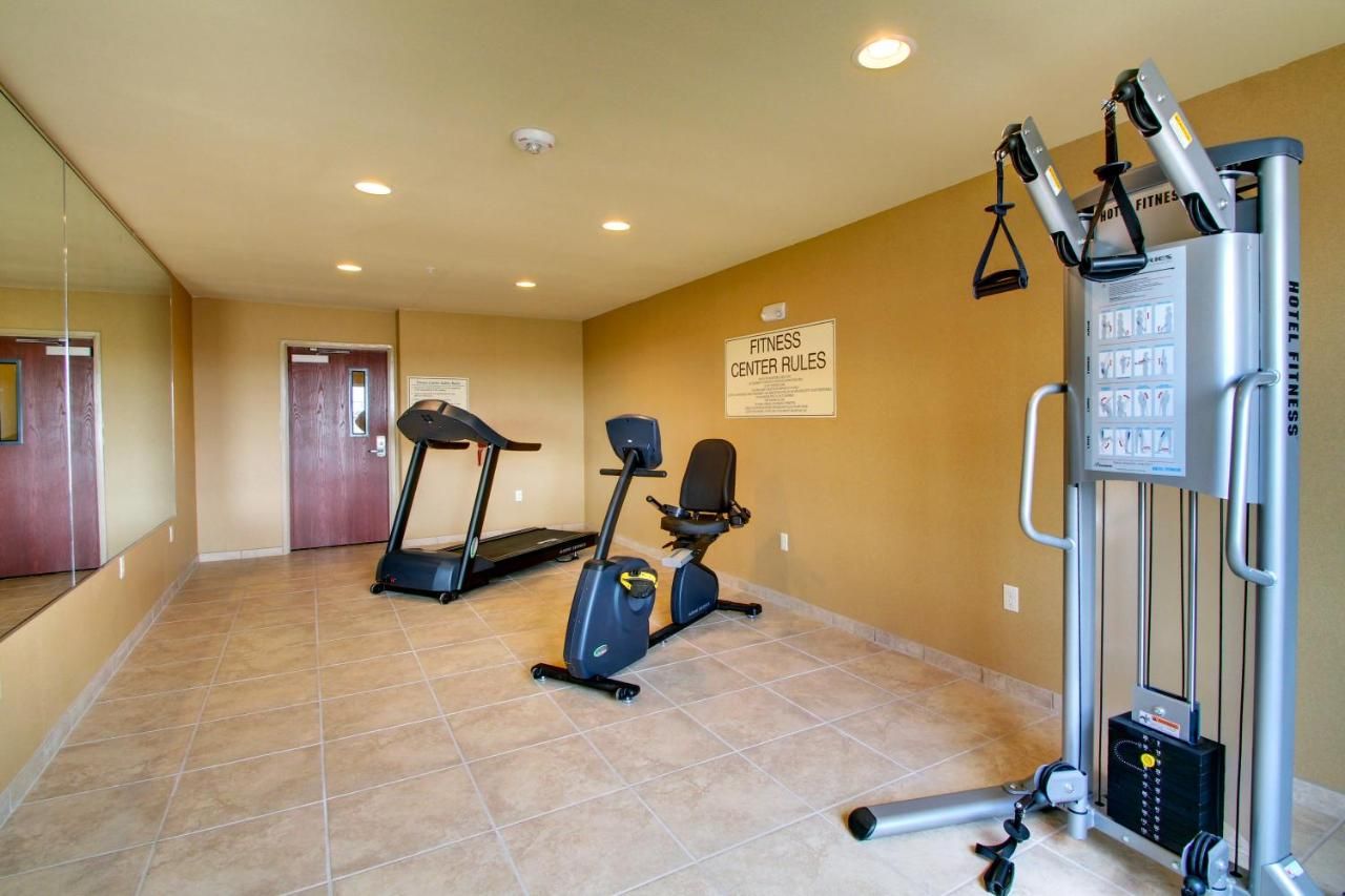Stanton Inn and Suites 6