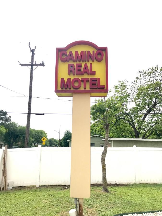 Camino Real Motel 7