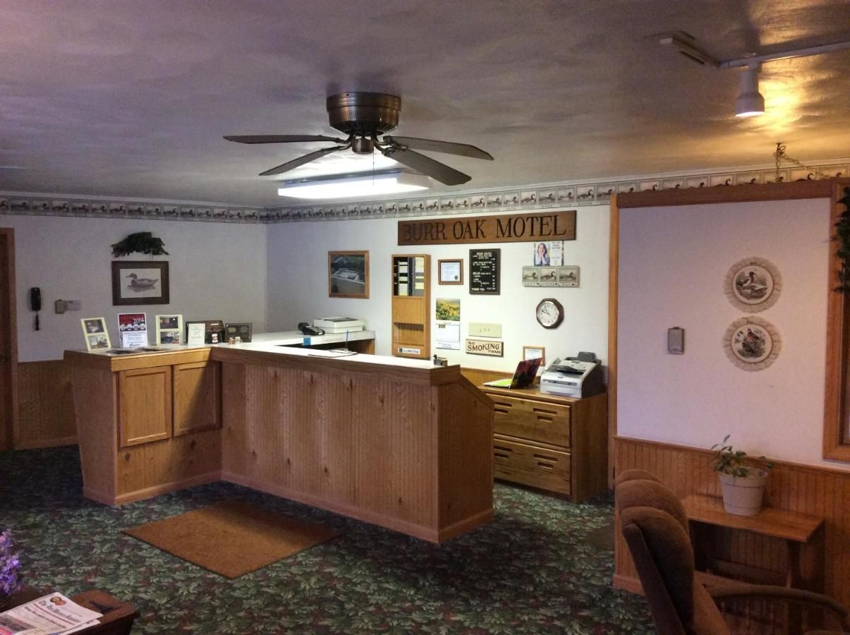 Burr Oak Motel 10