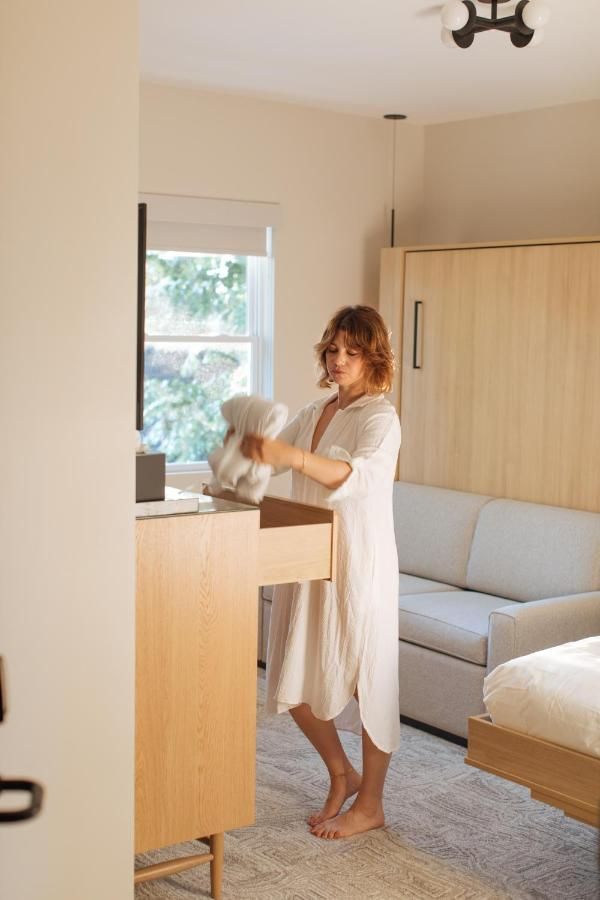 The St Laurent Guest Rooms 6