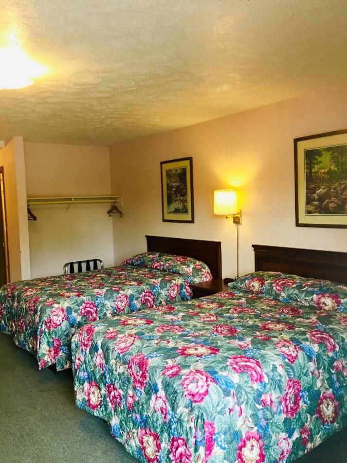Mountain Country Motor Inn 7