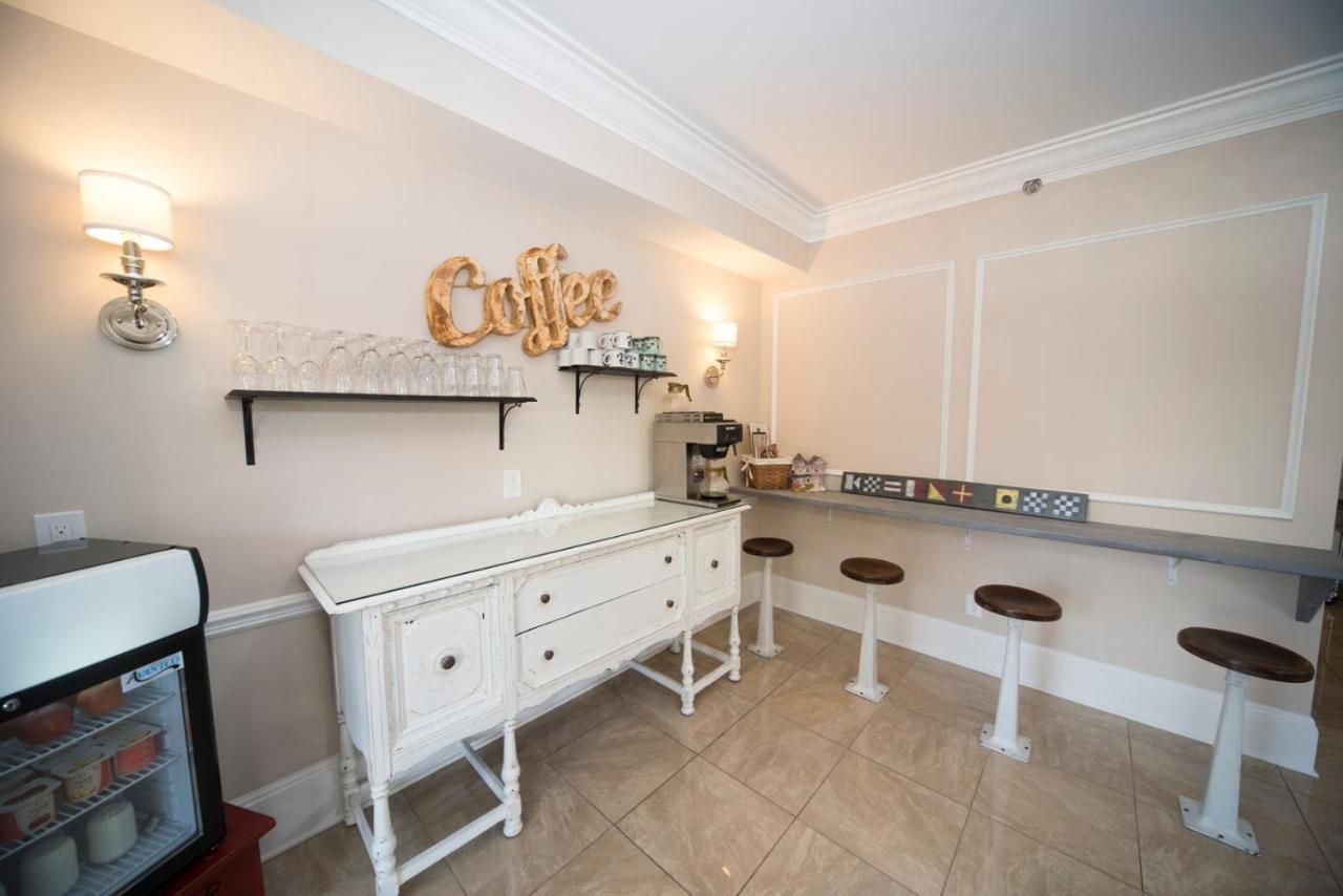 Anchor Inn Boutique Hotel 6