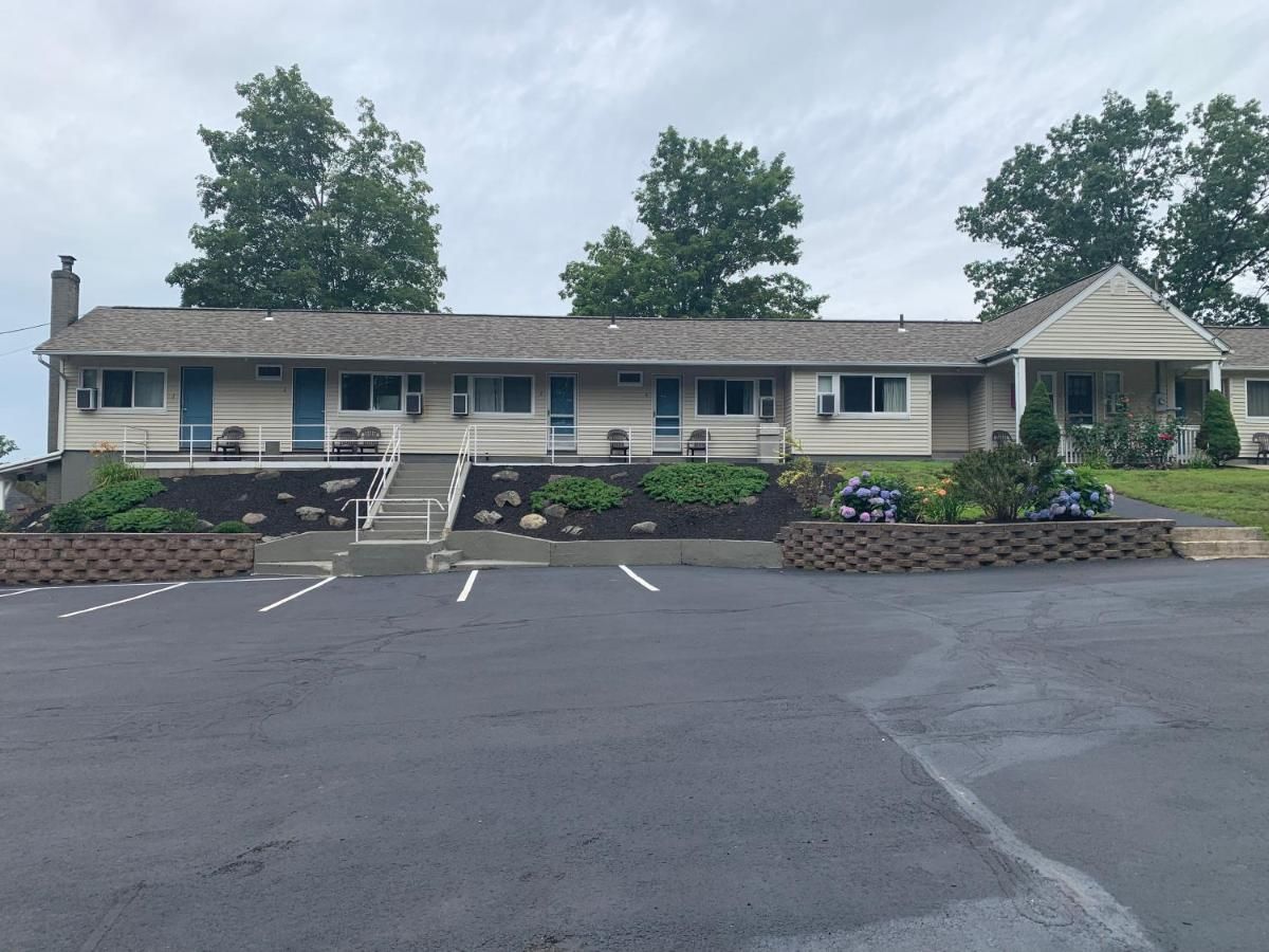 Northeaster Motel 7
