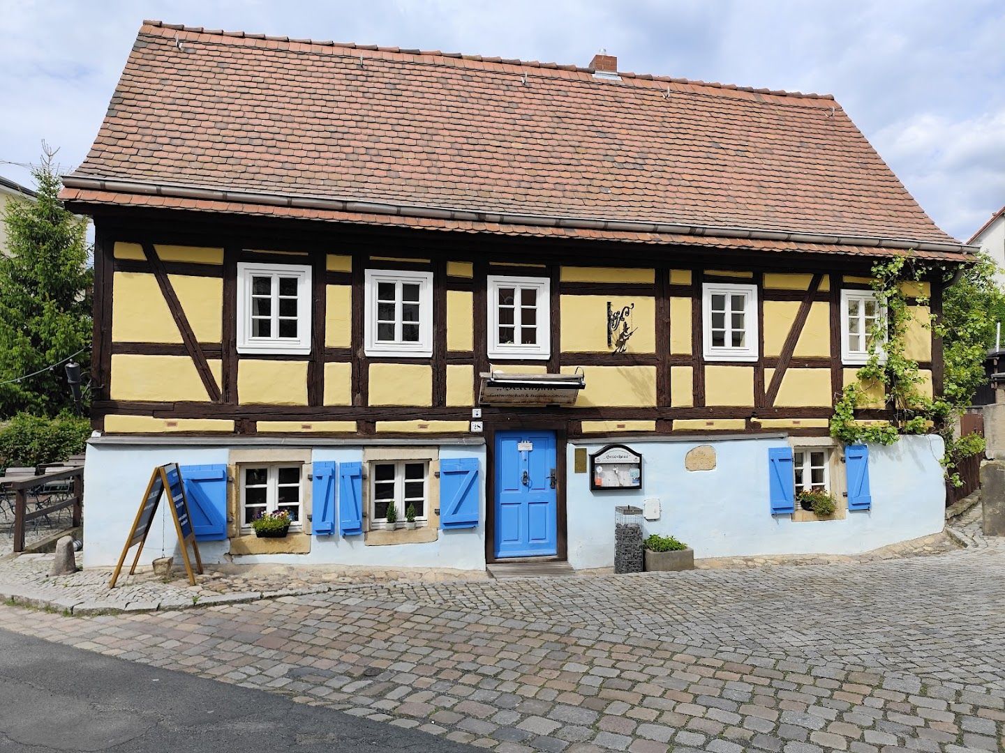 Hexenhaus 6