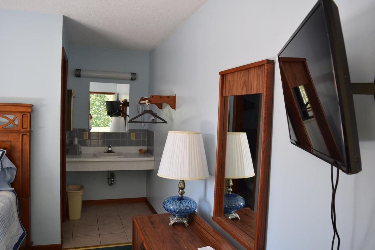 Green Valley Motor Lodge 6