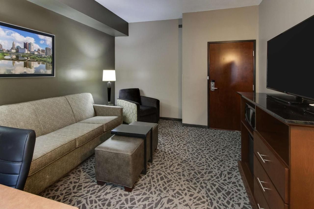 Drury Inn & Suites Cleveland Beachwood 8