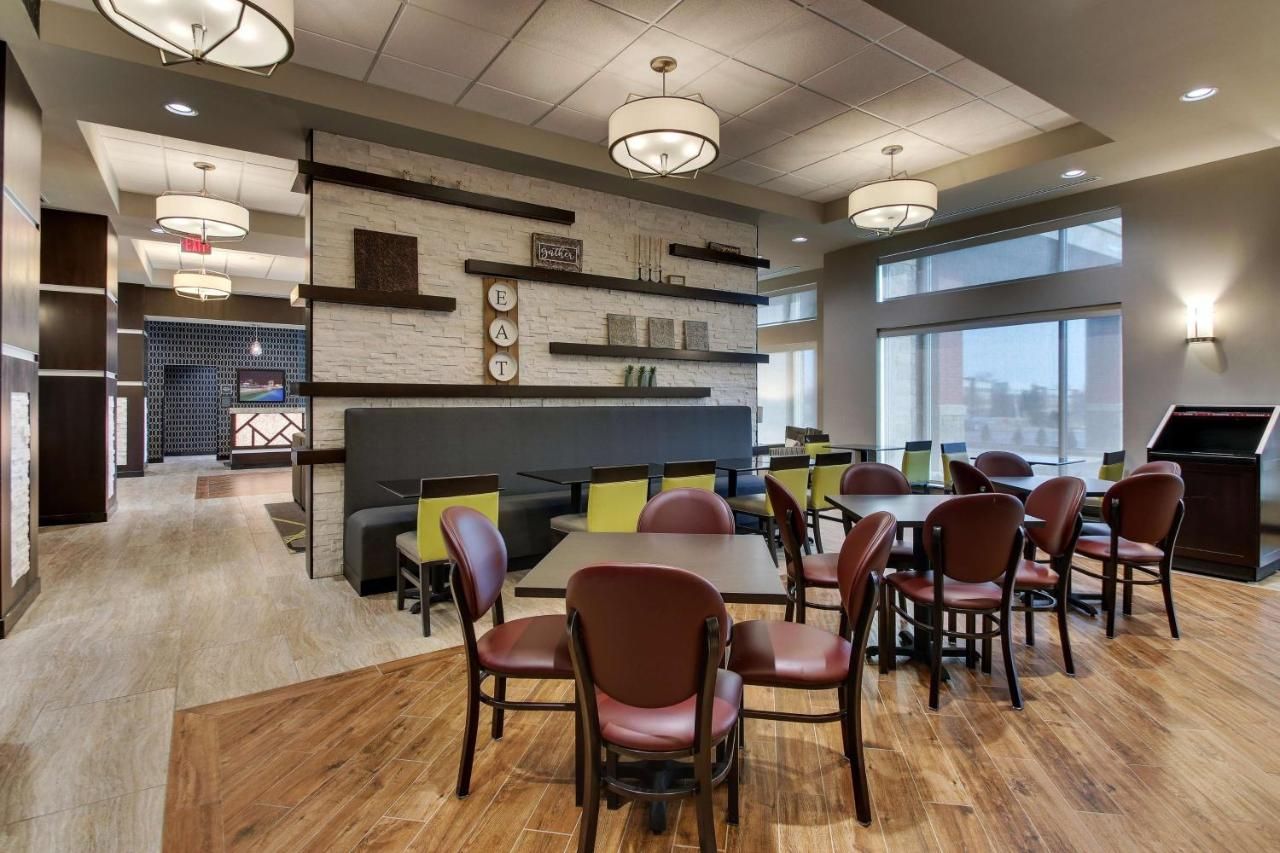 Drury Inn & Suites Cleveland Beachwood 10