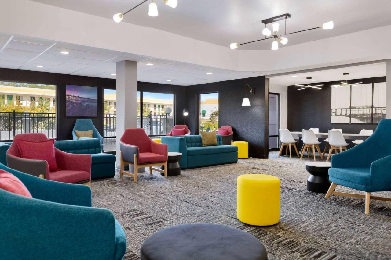 La Quinta Inn & Suites by Wyndham Selma/Smithfield I-95 10